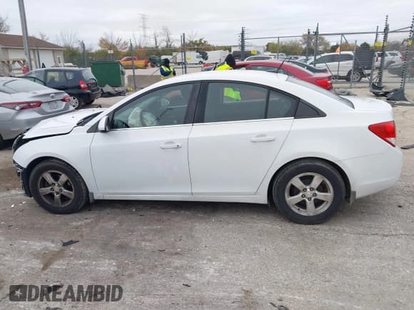 ✅ 2014 Chevrolet Cruze 1LT • VIN: 1G1PC5SB1E7301143 • Лот: 43518631. Опубликован ранее на IAAI с пробегом 139 059 миль. Бесплатный доступ к архиву аукционных продаж из США и подробный отчёт об истории автомобиля на DreamBid. Изображение 14.