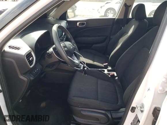 ✅ 2021 Hyundai Venue SE • VIN: KMHRB8A30MU067197 • Lot: 55136405. Listed on Copart with 100,976 mi. Free auction sales archive from the USA and detailed vehicle history report at DreamBid. Image 7.