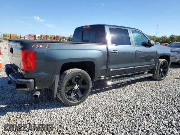 ✅ 2018 Chevrolet Silverado 1500 High Country • VIN: 3GCUKTEC6JG423100 • Лот: 86311705. Опубликован ранее на Copart с пробегом 83 264 миль. Бесплатный доступ к архиву аукционных продаж из США и подробный отчёт об истории автомобиля на DreamBid. Изображение 3.
