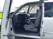 2001 Dodge 1500 z VIN 1B7HC13Y01J570013, wystawiony jako IAAI lot #43141877 z przebiegiem 148 153 mil mil oraz . Historia ofert i sprzedaży dostępna na DreamBid. Obrazek 5.