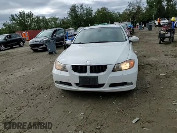 ✅ 2006 BMW 3 Series 325i • VIN: WBAVB13536PT26644 • Лот: 86480245. Опубликован ранее на Copart с пробегом 217 351 миль. Бесплатный доступ к архиву аукционных продаж из США и подробный отчёт об истории автомобиля на DreamBid. Изображение 13.