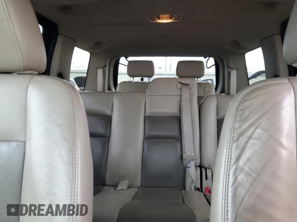 ✅ 2006 Ford Explorer XLT • VIN: 1FMEU73806UA11372 • Lot: 92585035. Listed on Copart with 124,345 mi. Free auction sales archive from the USA and detailed vehicle history report at DreamBid. Image 10.