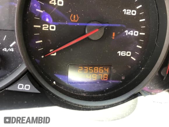 ✅ 2010 Porsche Cayenne • VIN: WP1AA2AP5ALA07274 • Lot: 68574535. Wystawiony na Copart z przebiegiem 235 846 mil. Bezpłatny archiwum sprzedaży aukcyjnych z USA i szczegółowy raport historii pojazdu na DreamBid. Zdjęcie 8.