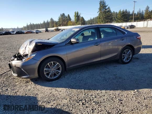 2016 Toyota Camry SE with VIN 4T1BF1FK8GU118169, listed as a Copart auction lot 86833675 with 135,207 mi miles and Salvage title. Bid and sale history available at DreamBid. Image 1.