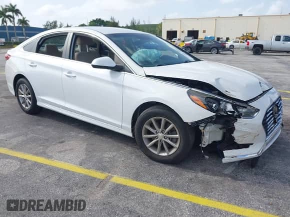 2018 Hyundai Sonata SE with VIN 5NPE24AFXJH668922, listed as a IAAI auction lot 42826549 with 68,374 mi miles and . Bid and sale history available at DreamBid. Image 1.