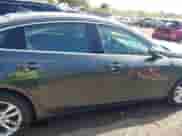 2018 Chevrolet Malibu LT z VIN 1G1ZD5ST7JF166538, wystawiony jako IAAI lot #43454660 z przebiegiem 46 901 mil mil oraz . Historia ofert i sprzedaży dostępna na DreamBid. Obrazek 13.