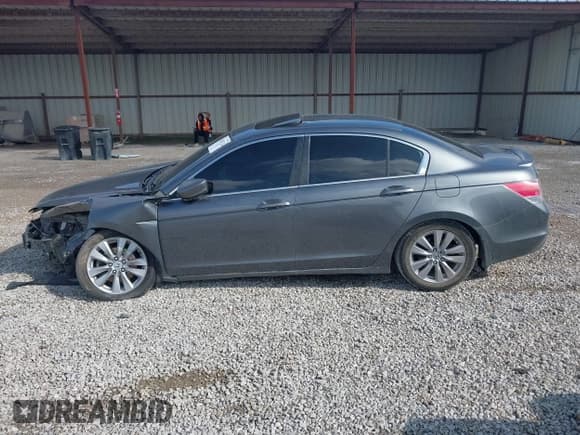✅ 2011 Honda Accord EX • VIN: 1HGCP2F78BA109734 • Lot: 43310171. Listed on IAAI with 162,733 mi. Free auction sales archive from the USA and detailed vehicle history report at DreamBid. Image 15.