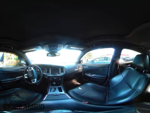 ✅ 2014 Dodge Charger RT • VIN: 2C3CDXCT3EH283596 • Lot: 43059244. Wystawiony na IAAI z przebiegiem 102 322 mil. Bezpłatny archiwum sprzedaży aukcyjnych z USA i szczegółowy raport historii pojazdu na DreamBid. Zdjęcie 21.