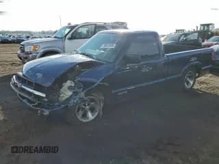 ✅ 2001 Chevrolet S-10 • VIN: 1GCCS14WX18230742 • Лот: 95013905. Опубликован ранее на Copart с пробегом 189 657 миль. Бесплатный доступ к архиву аукционных продаж из США и подробный отчёт об истории автомобиля на DreamBid. Изображение 1.