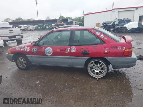 ✅ 1995 Ford Escort • VIN: 1FASP11J5SW107553 • Lot: 42202877. Listed on IAAI with 76,751 mi. Free auction sales archive from the USA and detailed vehicle history report at DreamBid. Image 14.