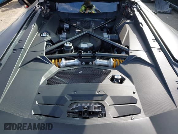 ✅ 2012 Lamborghini Aventador • VIN: ZHWUC1ZD3CLA00334 • Lot: 41480351. Listed on IAAI with 13,067 mi. Free auction sales archive from the USA and detailed vehicle history report at DreamBid. Image 10.