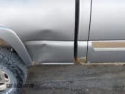 ✅ 2003 Chevrolet Silverado 2500HD LS • VIN: 1GCHK29U33E286917 • Lot: 43442116. Wystawiony na IAAI z przebiegiem 273 361 mil. Bezpłatny archiwum sprzedaży aukcyjnych z USA i szczegółowy raport historii pojazdu na DreamBid. Zdjęcie 6.