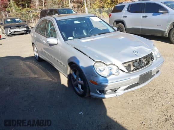 ✅ 2005 Mercedes-Benz C 230 Kompressor • VIN: WDBRF40J75F604413 • Lot: 43512435. Listed on IAAI with 76,390 mi. Free auction sales archive from the USA and detailed vehicle history report at DreamBid. Image 1.