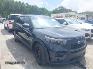 ✅ 2024 Ford Police Interceptor Utility • VIN: 1FM5K8AC5RGA62131 • Lot: 42885036. Wystawiony na IAAI z przebiegiem 8 484 mil. Bezpłatny archiwum sprzedaży aukcyjnych z USA i szczegółowy raport historii pojazdu na DreamBid. Zdjęcie 1.