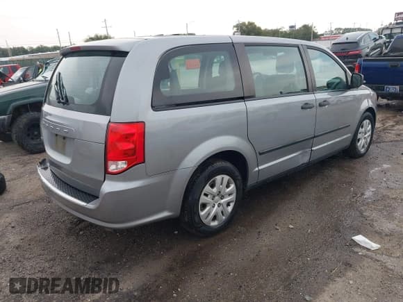 ✅ 2015 Dodge Grand Caravan SE • VIN: 2C4RDGBG2FR512095 • Lot: 43156864. Wystawiony na IAAI z przebiegiem 278 208 mil. Bezpłatny archiwum sprzedaży aukcyjnych z USA i szczegółowy raport historii pojazdu na DreamBid. Zdjęcie 4.