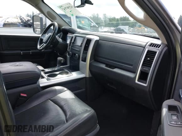 ✅ 2011 Ram 1500 Outdoorsman • VIN: 1D7RV1GT2BS505534 • Lot: 42587043. Wystawiony na IAAI z przebiegiem 134 609 mil. Bezpłatny archiwum sprzedaży aukcyjnych z USA i szczegółowy raport historii pojazdu na DreamBid. Zdjęcie 5.