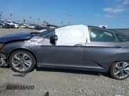 ✅ 2018 Honda Clarity • VIN: JHMZC5F19JC021696 • Lot: 41920191. Listed on IAAI with Not provided. Free auction sales archive from the USA and detailed vehicle history report at DreamBid. Image 15.