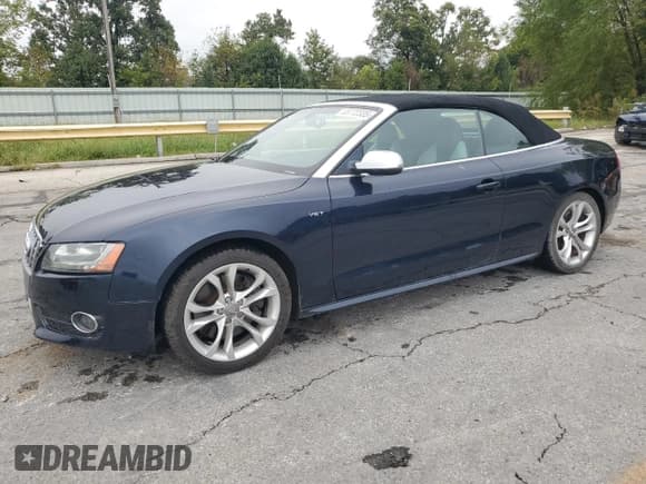 ✅ 2011 Audi S5 Premium Plus • VIN: WAUCGAFH5BN002437 • Lot: 83772335. Wystawiony na Copart z przebiegiem 108 048 mil. Bezpłatny archiwum sprzedaży aukcyjnych z USA i szczegółowy raport historii pojazdu na DreamBid. Zdjęcie 1.