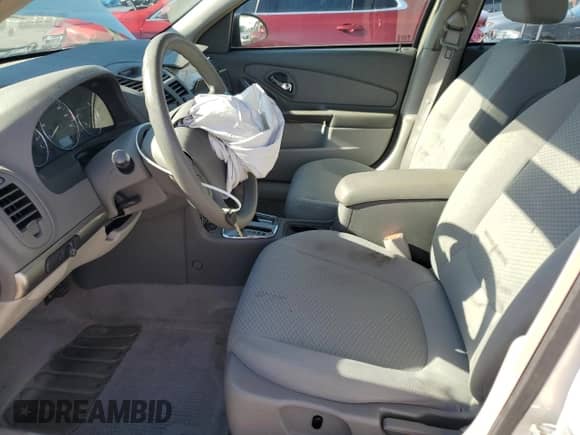 2007 Chevrolet Malibu 1FL with VIN 1G1ZS57F17F300462, listed as a Copart auction lot 82367195 with 122,939 mi miles and Salvage title. Bid and sale history available at DreamBid. Image 7.