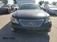 ✅ 2007 Lexus LS 460 • VIN: JTHBL46F475007757 • Лот: 89885015. Опубликован ранее на Copart с пробегом 226 077 миль. Бесплатный доступ к архиву аукционных продаж из США и подробный отчёт об истории автомобиля на DreamBid. Изображение 5.
