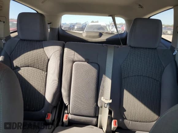 ✅ 2015 Chevrolet Traverse LS • VIN: 1GNKRFED5FJ380847 • Lot: 82489955. Wystawiony na Copart z przebiegiem 129 775 mil. Bezpłatny archiwum sprzedaży aukcyjnych z USA i szczegółowy raport historii pojazdu na DreamBid. Zdjęcie 10.