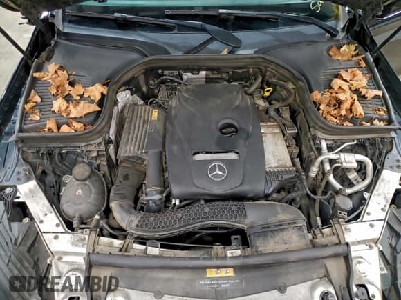 ✅ 2018 Mercedes-Benz GLC 300 • VIN: WDC0G4KB6JV093915 • Лот: 94944715. Опубликован ранее на Copart с пробегом 199 902 миль. Бесплатный доступ к архиву аукционных продаж из США и подробный отчёт об истории автомобиля на DreamBid. Изображение 12.