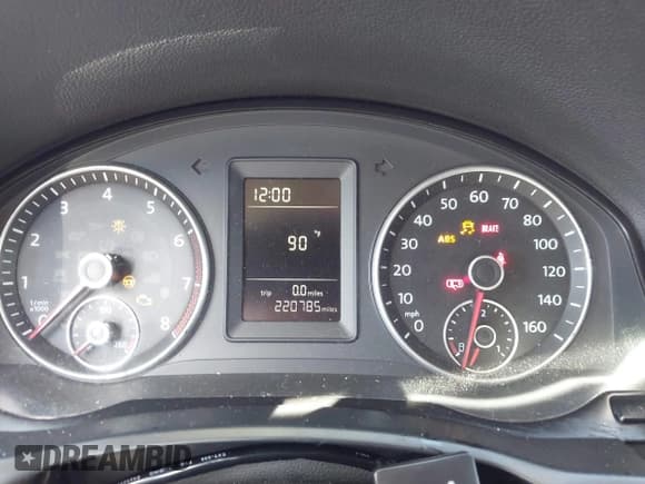 ✅ 2010 Volkswagen Jetta Limited Edition • VIN: 3VWRX7AJ0AM113039 • Lot: 42516546. Listed on IAAI with 220,785 mi. Free auction sales archive from the USA and detailed vehicle history report at DreamBid. Image 7.