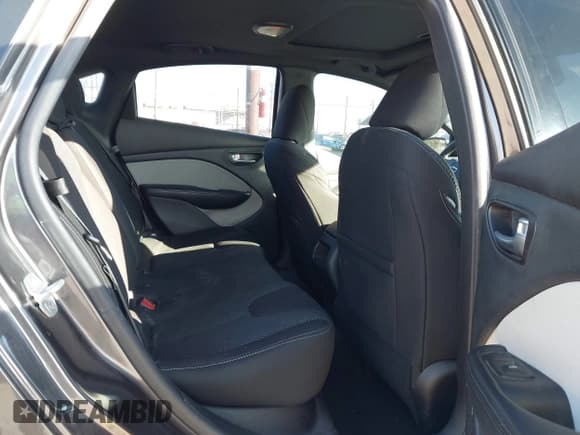 ✅ 2015 Dodge Dart SXT • VIN: 1C3CDFBB5FD117372 • Лот: 43618121. Опубликован ранее на IAAI с пробегом 98 570 миль. Бесплатный доступ к архиву аукционных продаж из США и подробный отчёт об истории автомобиля на DreamBid. Изображение 8.