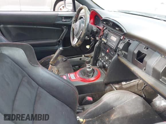 ✅ 2013 Subaru BRZ Limited • VIN: JF1ZCAC18D1612221 • Lot: 43382467. Listed on IAAI with 147,065 mi. Free auction sales archive from the USA and detailed vehicle history report at DreamBid. Image 5.