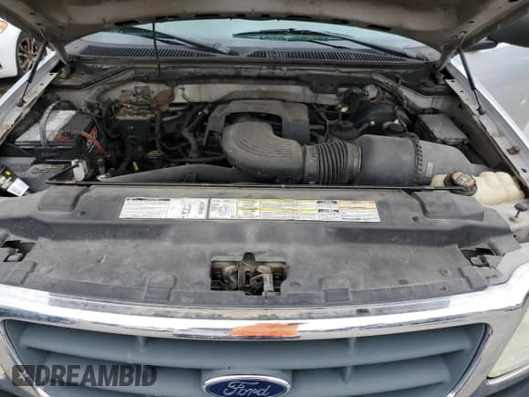 ✅ 2000 Ford F-150 XL • VIN: 1FTPF17L3YKA08516 • Lot: 82093585. Listed on Copart with 214,881 mi. Free auction sales archive from the USA and detailed vehicle history report at DreamBid. Image 11.