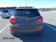 ✅ 2014 Hyundai Tucson SE • VIN: KM8JUCAG2EU807136 • Lot: 41904925. Wystawiony na IAAI z przebiegiem 186 528 mil. Bezpłatny archiwum sprzedaży aukcyjnych z USA i szczegółowy raport historii pojazdu na DreamBid. Zdjęcie 15.