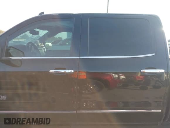 ✅ 2016 Chevrolet Silverado 1500 LTZ • VIN: 3GCPCSEC4GG235799 • Lot: 43514470. Wystawiony na IAAI z przebiegiem 206 578 mil. Bezpłatny archiwum sprzedaży aukcyjnych z USA i szczegółowy raport historii pojazdu na DreamBid. Zdjęcie 14.