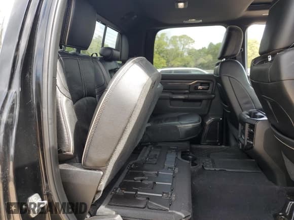 ✅ 2022 Ram 2500 Limited • VIN: 3C6UR5SL5NG185989 • Lot: 53680985. Listed on Copart with 79,734 mi. Free auction sales archive from the USA and detailed vehicle history report at DreamBid. Image 10.