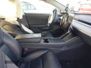 ✅ 2020 Tesla Model 3 Long Range • VIN: 5YJ3E1EB0LF588907 • Lot: 43699737. Wystawiony na IAAI z przebiegiem 121 978 mil. Bezpłatny archiwum sprzedaży aukcyjnych z USA i szczegółowy raport historii pojazdu na DreamBid. Zdjęcie 5.