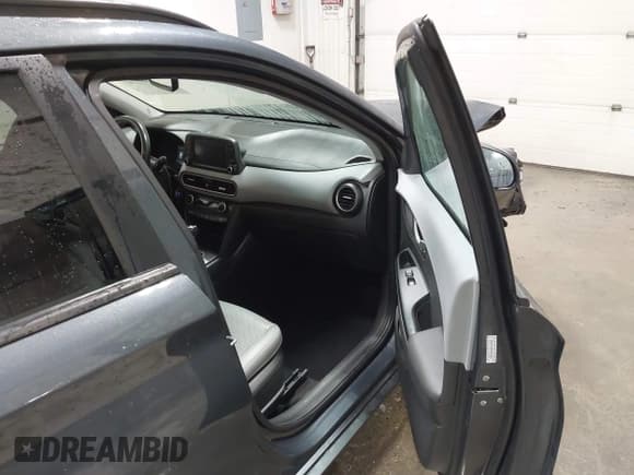 ✅ 2019 Hyundai Kona Ultimate • VIN: KM8K53A50KU193604 • Лот: 43455100. Опубликован ранее на IAAI с пробегом 48 686 миль. Бесплатный доступ к архиву аукционных продаж из США и подробный отчёт об истории автомобиля на DreamBid. Изображение 5.