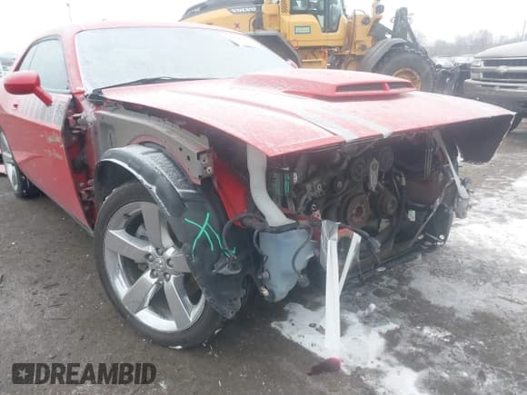 ✅ 2010 Dodge Challenger R/T Classic • VIN: 2B3CJ5DT7AH103121 • Lot: 41298456. Wystawiony na IAAI z przebiegiem 147 685 mil. Bezpłatny archiwum sprzedaży aukcyjnych z USA i szczegółowy raport historii pojazdu na DreamBid. Zdjęcie 6.