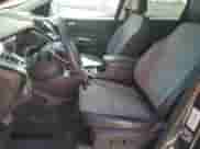 2018 Ford Escape SE z VIN 1FMCU9GD6JUD48647, wystawiony jako Copart lot #70868345 z przebiegiem 102 072 mil mil oraz Szkoda całkowita • Salvage title. Historia ofert i sprzedaży dostępna na DreamBid. Obrazek 7.