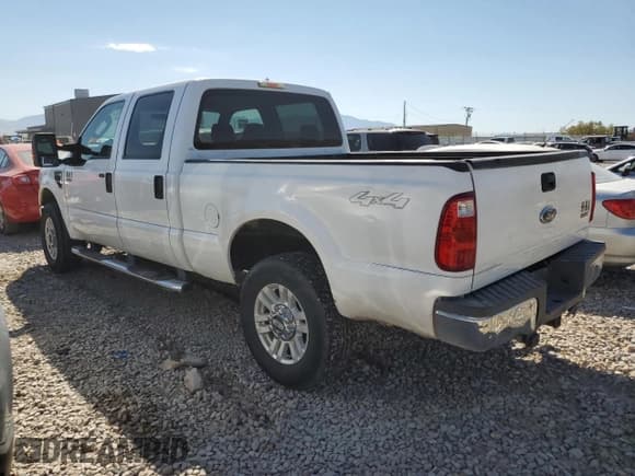 ✅ 2009 Ford F-250 XL • VIN: 1FTSW215X9EA04408 • Lot: 69249845. Listed on Copart with 366,857 mi. Free auction sales archive from the USA and detailed vehicle history report at DreamBid. Image 2.