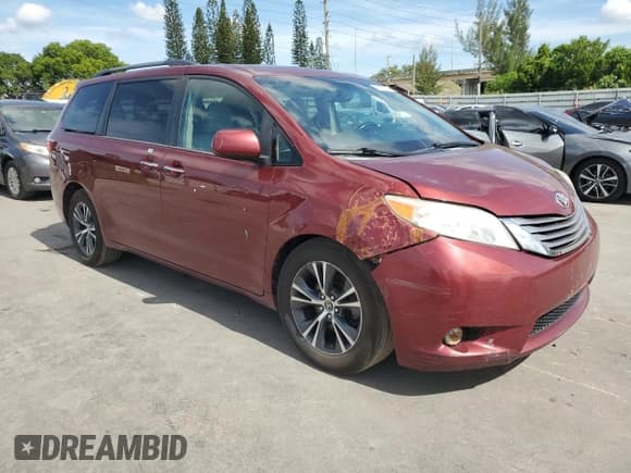 ✅ 2015 Toyota Sienna Limited • VIN: 5TDDK3DC6FS101793 • Lot: 65903775. Listed on Copart with 74,704 mi. Free auction sales archive from the USA and detailed vehicle history report at DreamBid. Image 4.