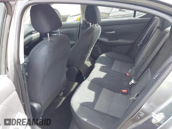 ✅ 2020 Nissan Sentra SV • VIN: 3N1AB8CV4LY250777 • Lot: 43194123. Wystawiony na IAAI z przebiegiem 45 169 mil. Bezpłatny archiwum sprzedaży aukcyjnych z USA i szczegółowy raport historii pojazdu na DreamBid. Zdjęcie 8.