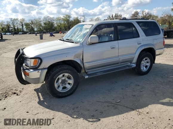 ✅ 1998 Toyota 4Runner Limited • VIN: JT3HN87R5W9017893 • Lot: 90239745. Listed on Copart with 279,570 mi. Free auction sales archive from the USA and detailed vehicle history report at DreamBid. Image 1.