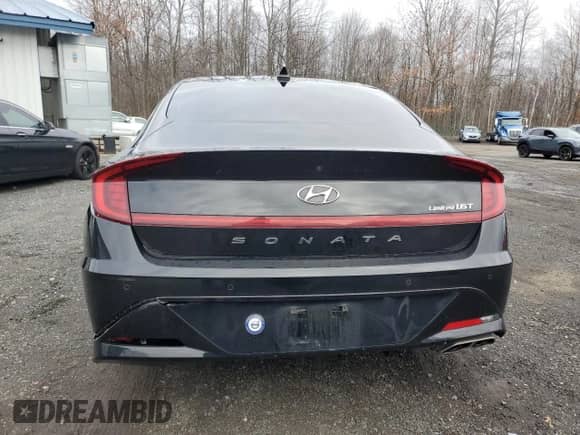 ✅ 2020 Hyundai Sonata Limited • VIN: 5NPEH4J2XLH020849 • Lot: 38157933. Listed on Copart with 42,034 mi miles. Access the free auction sales archive from the USA and view a detailed vehicle history report at DreamBid. Image 6.