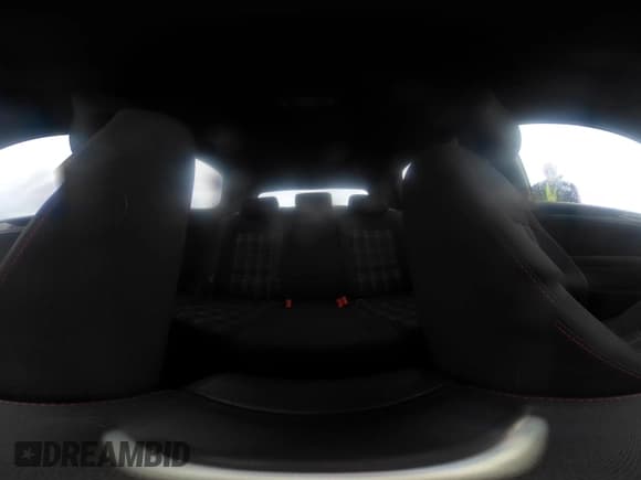 ✅ 2010 Volkswagen Golf GTI • VIN: WVWFD7AJXAW252920 • Lot: 42432843. Listed on IAAI with 120,999 mi. Free auction sales archive from the USA and detailed vehicle history report at DreamBid. Image 18.