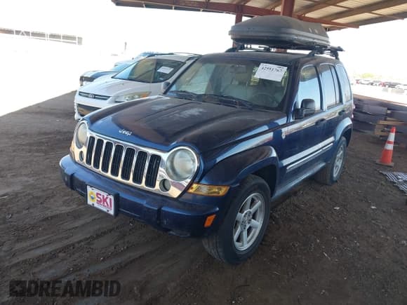 ✅ 2007 Jeep Liberty Limited • VIN: 1J4GL58K07W615111 • Lot: 42951767. Listed on IAAI with 134,017 mi. Free auction sales archive from the USA and detailed vehicle history report at DreamBid. Image 2.