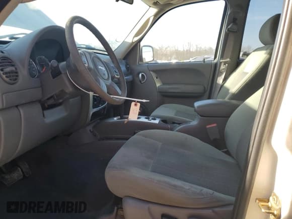 ✅ 2007 Jeep Liberty Limited • VIN: 1J4GK58K47W612277 • Lot: 47479155. Listed on Copart with 201,823 mi. Free auction sales archive from the USA and detailed vehicle history report at DreamBid. Image 7.