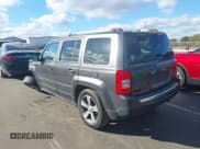 ✅ 2016 Jeep Patriot High Altitude • VIN: 1C4NJPFA7GD700547 • Lot: 43567000. Wystawiony na IAAI z przebiegiem 193 492 mil. Bezpłatny archiwum sprzedaży aukcyjnych z USA i szczegółowy raport historii pojazdu na DreamBid. Zdjęcie 3.