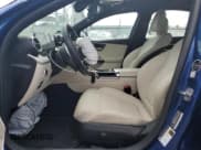 ✅ 2024 Mercedes-Benz C 300 • VIN: W1KAF4GB1RR185434 • Lot: 86487405. Wystawiony na Copart z przebiegiem Nie podano. Bezpłatny archiwum sprzedaży aukcyjnych z USA i szczegółowy raport historii pojazdu na DreamBid. Zdjęcie 7.