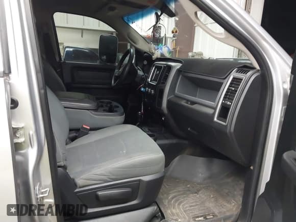 ✅ 2014 Ram 2500 Tradesman • VIN: 3C6UR5CL7EG254020 • Лот: 41805542. Опубликован ранее на IAAI с пробегом 141 694 миль. Бесплатный доступ к архиву аукционных продаж из США и подробный отчёт об истории автомобиля на DreamBid. Изображение 5.