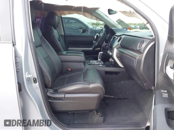 ✅ 2021 Toyota Tundra SR5 • VIN: 5TFEY5F16MX289877 • Lot: 43323263. Listed on IAAI with 59,905 mi. Free auction sales archive from the USA and detailed vehicle history report at DreamBid. Image 5.