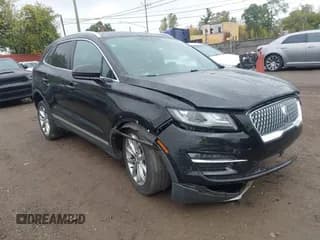 ✅ 2019 Lincoln MKC Select • VIN: 5LMCJ2C93KUL10101 • Lot: 43501291. Listed on IAAI with 24,572 mi. Free auction sales archive from the USA and detailed vehicle history report at DreamBid. Image 1.